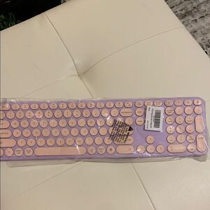 Wireless Keyboard Model SK 73-3 purple with pink keys (battery not included)